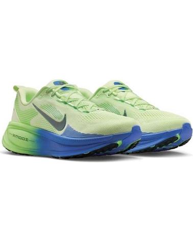 NIKE ZAPATILLAS DE RUNNING VOMERO 18