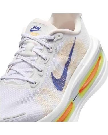 NIKE ZAPATILLAS DE RUNNING VOMERO PREMIUM LAPIS EN BLANCO PARA HOMBRE