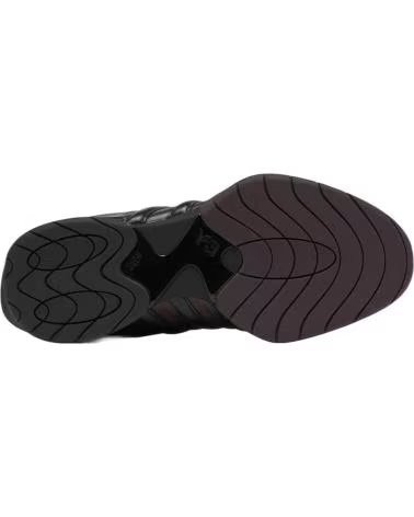 ADIDAS ZAPATILLAS JQ8825 EN MARRON PARA HOMBRE
