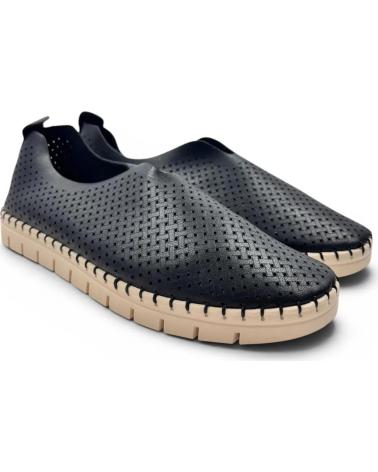 TIMBOS MOCASIN PICADO DE MUJER COLOR 133199 NEGRO