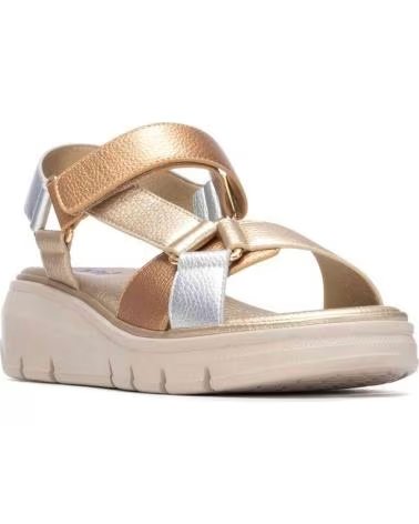 XTI SANDALIAS 145398- EN DORADO PARA MUJER ORO