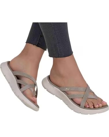 SKECHERS SANDÁLIAS 141461-TPE GO WALK PARA MULHER EM TAUPE TEXTILE