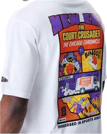 NEW ERA COURT CRUSADER LOCATION SHORT SLEEVE T-SHIRT IN WHITE