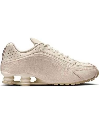NIKE SHOX R4 QS DISTRESSED LEATHER SNEAKERS BEIGE