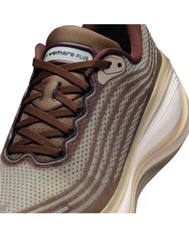 NIKE ZAPATILLAS DE RUNNING VOMERO PLUS PECAN EN MARRON PARA HOMBRE