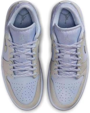 JORDAN AIR 1 LOW SE PEARLIZED SNEAKERS