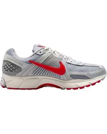 NIKE VOMERO 5 IQ6589-001 SNEAKER GRAU UND ROT