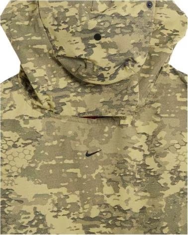 NIKE CHAQUETA IF8494-276 CAMUFLAJE HOMBRE