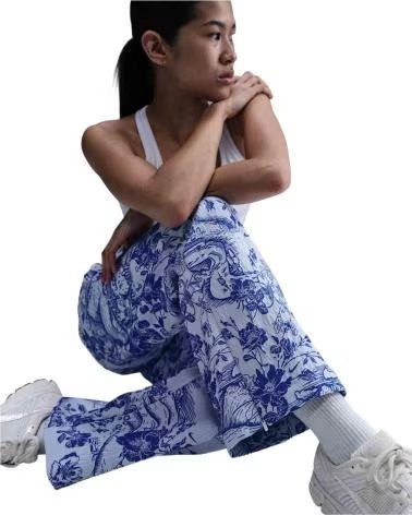 NIKE PANTALONI DELLA TUTA HF9588-100 CON STAMPA FLOREALE