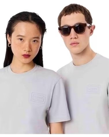 LACOSTE EMBOSSED BRANDING KURZARM-T-SHIRT UNISEX GRAU GRIS