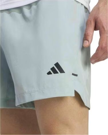 ADIDAS PANTALON CORTO PANTALON CORTO D4T ESSENTIALS EN PARA HOMBRE VERDE