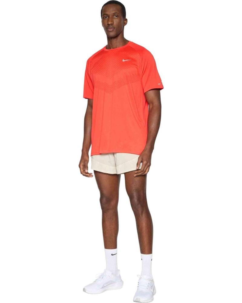 NIKE CAMISETA DE MANGA CORTA HV5203-696 PARA HOMBRE RED