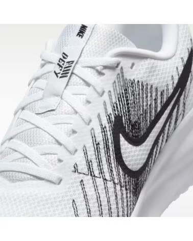 NIKE RUN DEFY VARIOS COLORES