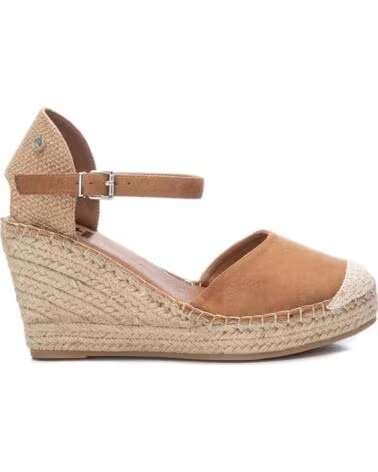 SANDALIAS XTI 142382 CON CUÑA CAMEL BEIGE
