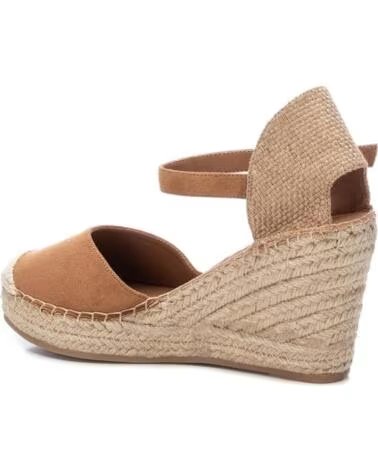 SANDALIAS XTI 142382 CON CUÑA CAMEL BEIGE