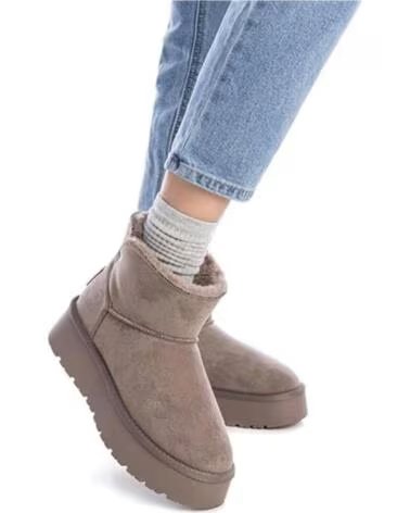 XTI 142197 STIEFELETTEN MIT PLATEAU IN TAUPE
