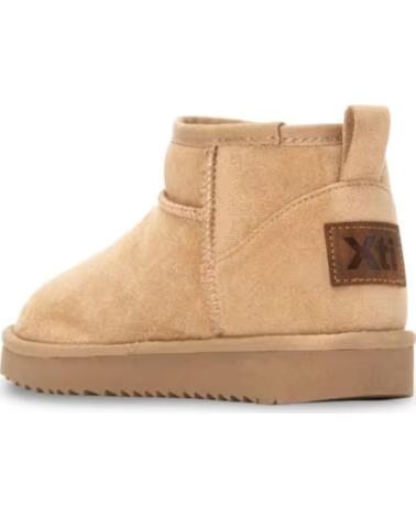 BOTINS RASOS XTI 144442 EM CAMURÇA SINTÉTICA BEGE BEIGE