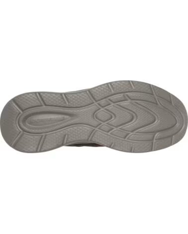 SKECHERS ZAPATILLAS 210803-ACDB EN PARA HOMBRE MARRON