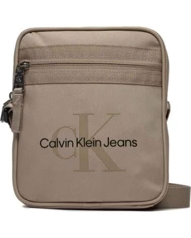 CALVIN KLEIN BOLSO SPORT ESSENTIALS EN COLOR PARA HOMBRE BEIGE