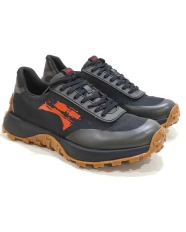 ZAPATILLAS CAMPER DRIFT TRAIL K101077-001 CON EMBLEMA Y SUELA CARAMELO NEGRO