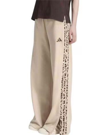 ADIDAS PANTALON LONG SEASONAL ESSENTIALS ANIMAL PRINT 3 STRIPES BEIGE FEMME CRYSTAL LINEN