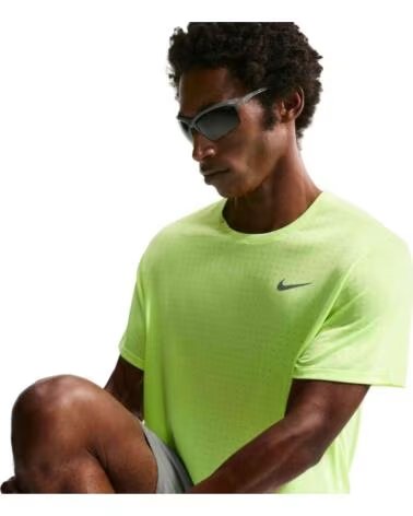 NIKE MAGLIETTA A MANICHE CORTE MILER BREATHE DA UOMO YELLOW