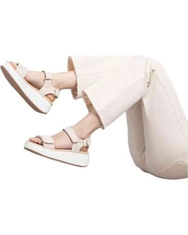 CARMELA SANDALIAS 10151-434228 EN PARA MUJER BEIGE
