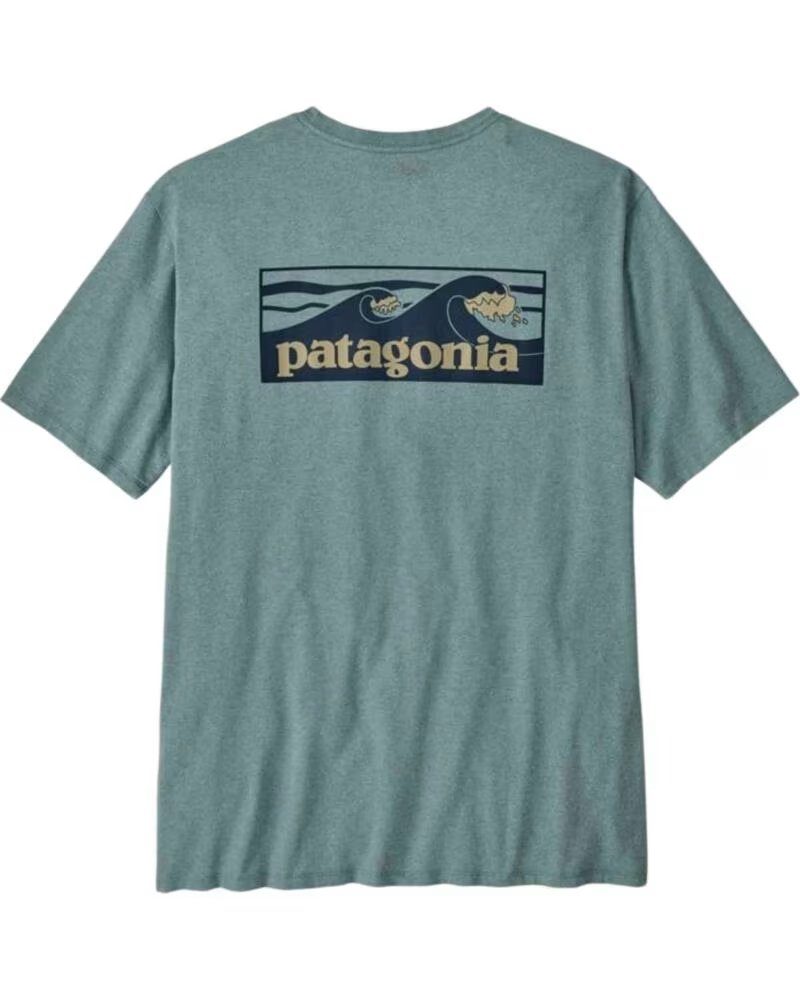 PATAGONIA CAMISETA DE MANGA CORTA CAMISETA BOARDSHORT LOGO POCKET RESPONSIBILI-TEE MANGA CORTA VERDE EN VERDE PARA HOMBRE TURQUE