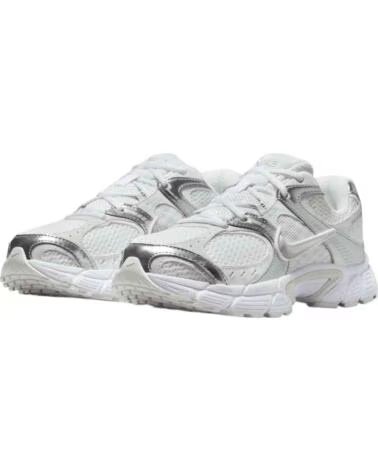 NIKE ZAPATILLAS V5 RNR EN BLANCO PARA MUJER WHITE