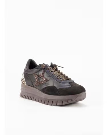 CETTI ZAPATILLAS 1259XL MARRÓN CON DETALLE DE ESTRELLAS Y ANIMAL PRINT MARRON