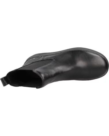 GEOX BOTAS CURTAS MULHER MODELO D56WVA 00085 COR PRETO C9999