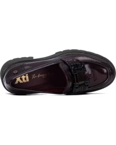 XTI LOAFERS MIT BLOCKABSATZ UND PLATEAU MIT STRASS-DETAIL 146229 BORDEAUX BURDEOS