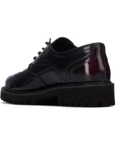 XTI 146301 OXFORD STYLE SHOES IN BURGUNDY BURDEOS