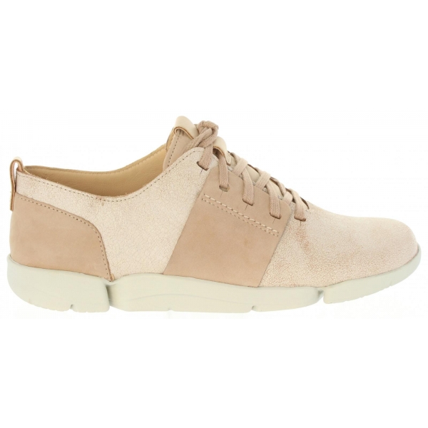 Sportschuhe für Damen CLARKS 26131794 TRI CAITLIN WHITE COMBI