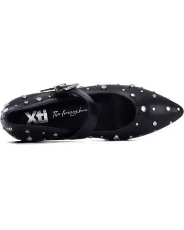 XTI 146073 SAPATOS PLANOS COM TACHAS E FIVELA NEGRO