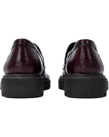 CARMELA MOCASSIN À TALON BAS 164270 BORDEAUX AVEC SEMELLE TRACK BURDEOS