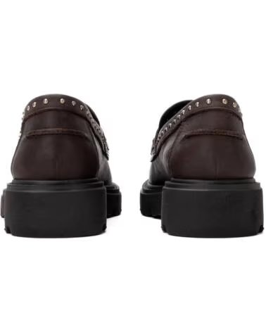 CARMELA MOCASÍN DE PIEL CON TACHUELAS 164271 MARRON