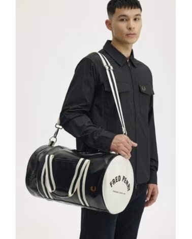 FRED PERRY CLASSIC BARREL BAG L7255 NEGRO