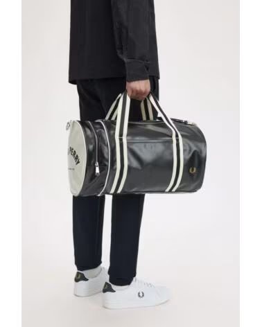 FRED PERRY CLASSIC BARREL BAG L7255 NEGRO