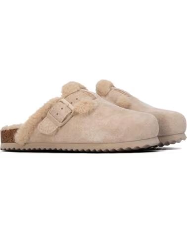 XTI WOMEN´S CLOGS 154096 IN BEIGE WITH FUR DETAIL