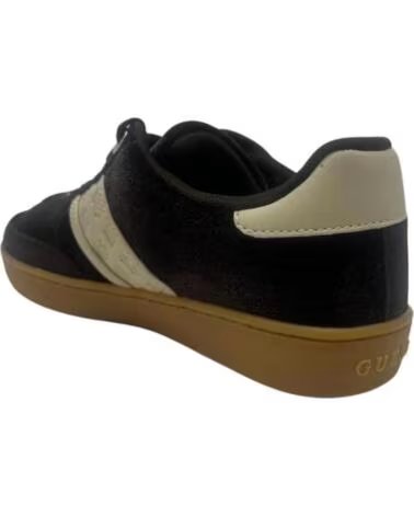 GUESS SNEAKER NAOKI2 MARRÓN