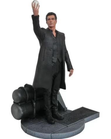 DIAMOND SELECT TOYS Figura diamond collection la torre oscura el hombre de negro 25 cm gallery pvc