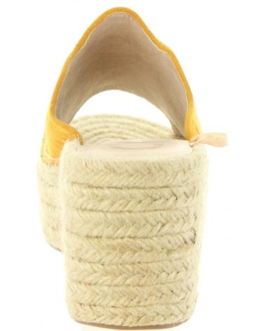 Chaussures compensées pour Femme CHIKA10 VALERIA 05 AMARILL-MOSTZ