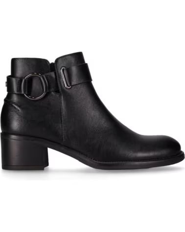 CHIKA10 BOTINES DE PIEL SINTÉTICA CON TACÓN MEDIO Y HEBILLA MODELO BAIDEN 16 NEGRO-BLACK