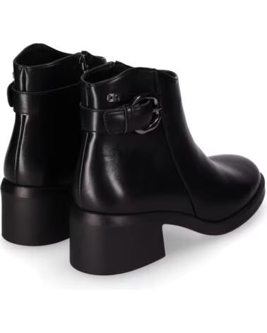CHIKA10 DANKI 05 BOTINS PELE SINTÉTICA SALTO MEDIO NEGRO-BLACK