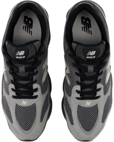 NEW BALANCE Zapatos de hombre M6032DK - gris NEGRO