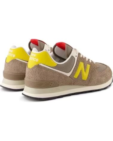 NEW BALANCE U574 ZAPATILLAS CASUAL MARRONES Y AMARILLAS MARRON