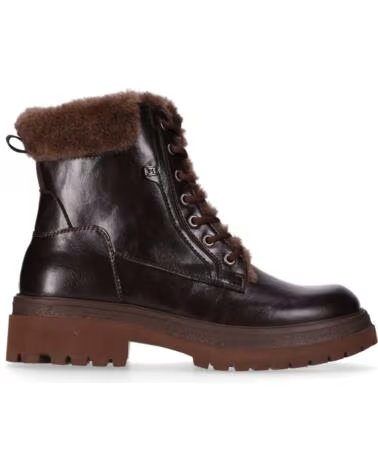 CHIKA10 TRUMPET 01 BOTINS FEMININOS EM PELE SINTÉTICA COM SALTO BAIXO CASTANHO MARRON-BROWN