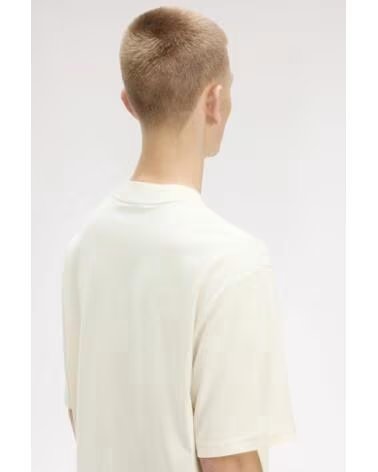 FRED PERRY T-SHIRT GRÁFICA ECRU BEIGE