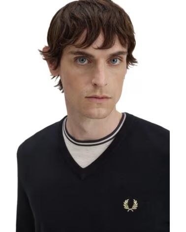 FRED PERRY CLASSIC V NECK JUMPER BLACK